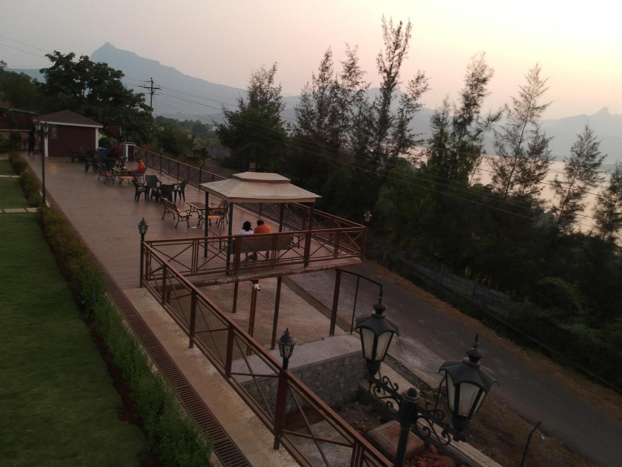 Green Velvet Resort-Near Pawna Lake Lonavala Exterior photo