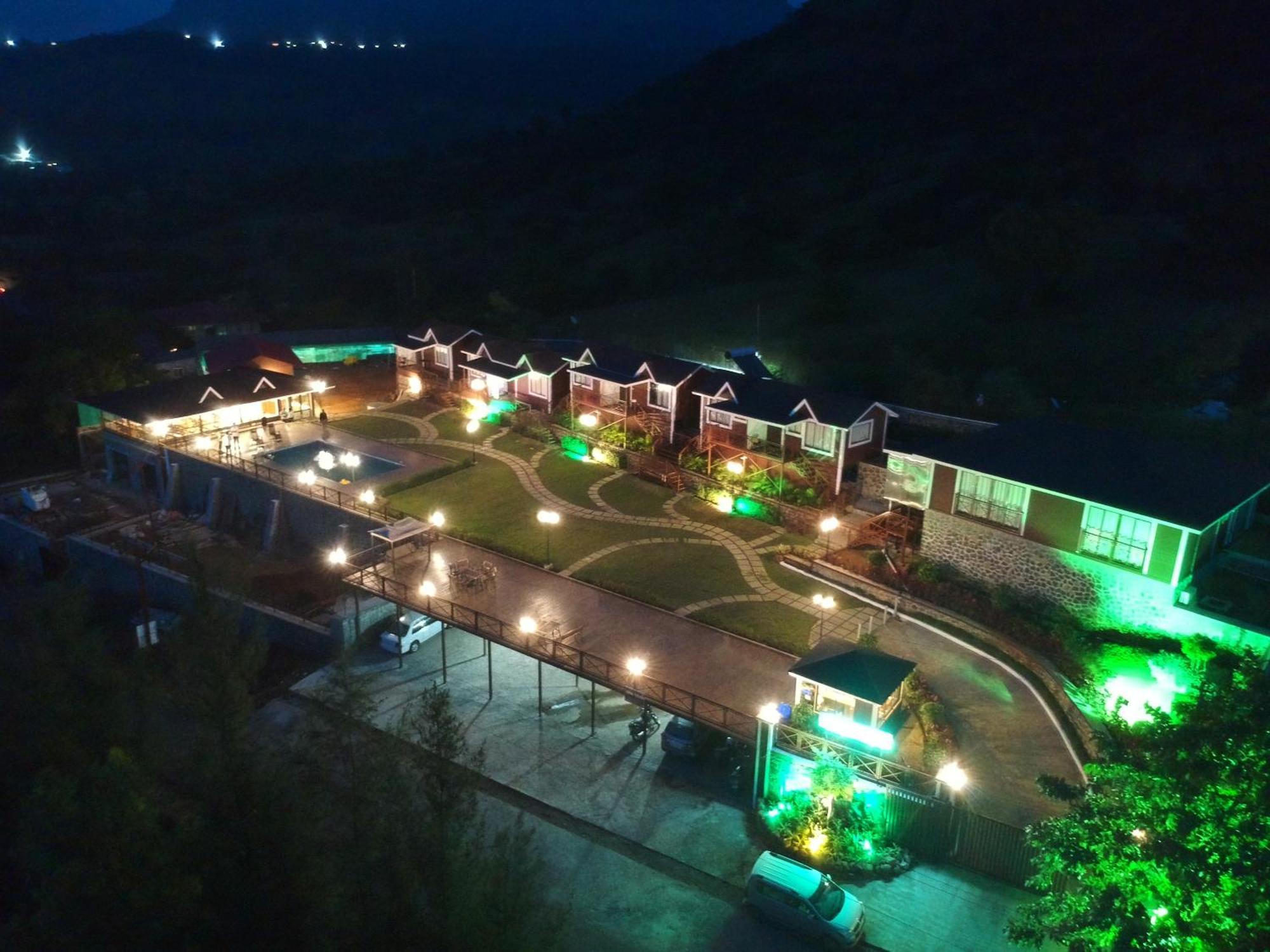 Green Velvet Resort-Near Pawna Lake Lonavala Exterior photo