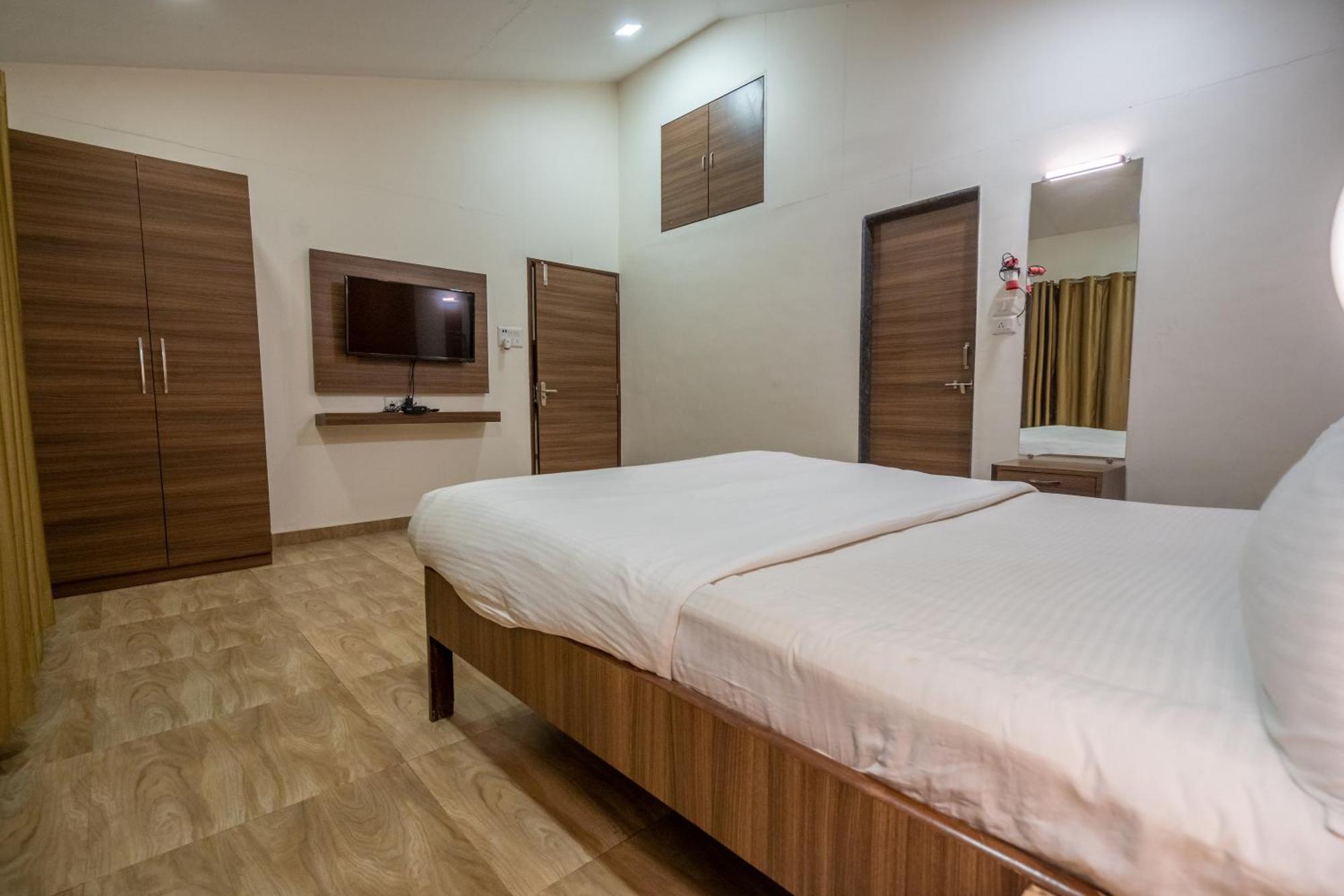 Green Velvet Resort-Near Pawna Lake Lonavala Exterior photo